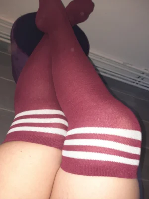 Chaussette haute noir rayé blanc