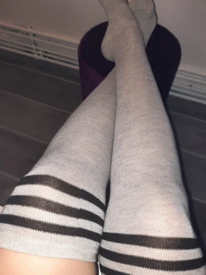 Chaussette haute grise
