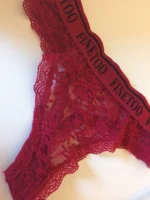 String rouge porter une journée