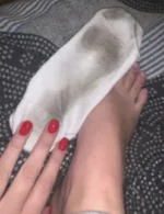 Chaussette sales et odorante