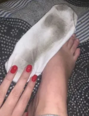 Chaussette sales et odorante