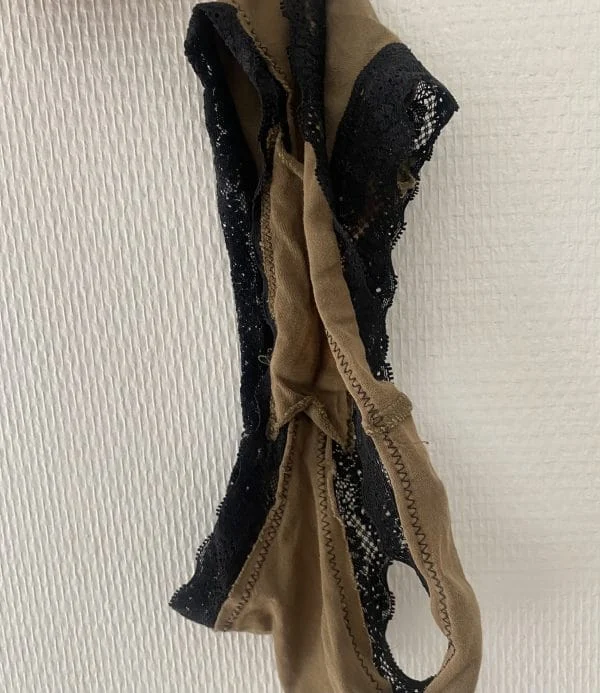 Petite culotte portée 🤤 – Image 2