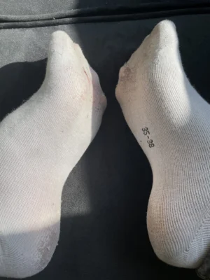 Chaussette sale odorante portée 5 jours 😊