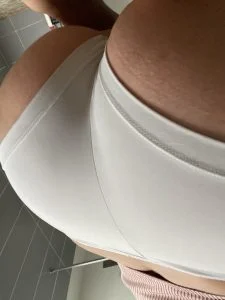 Une shorty souillé