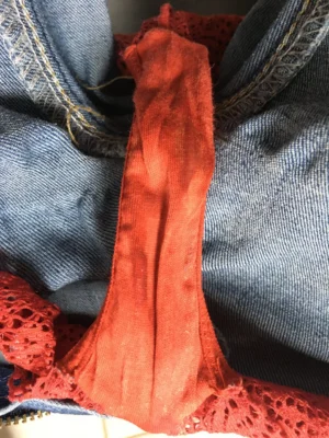 String travail bien odorant
