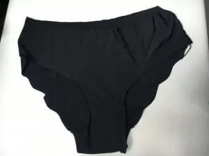 Culotte portée 1 semaine non stop sans m’être lavée pour ton plus grand plaisir