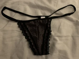 String luxe bien imprégné porté minimum 48 heures