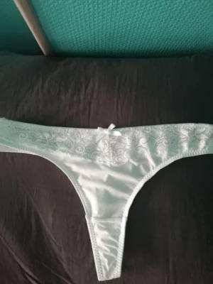 String vierge 24h