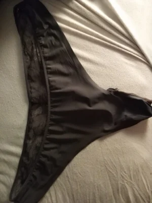String gris porté 24h