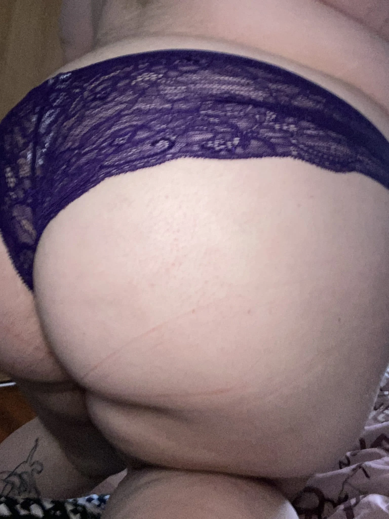 Tanga dentelle portée 36h avec mouille