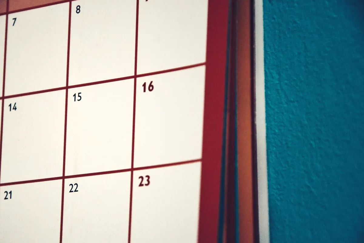 Grille de calendrier en gros plan, en illustration de « rendre sa culotte unique »