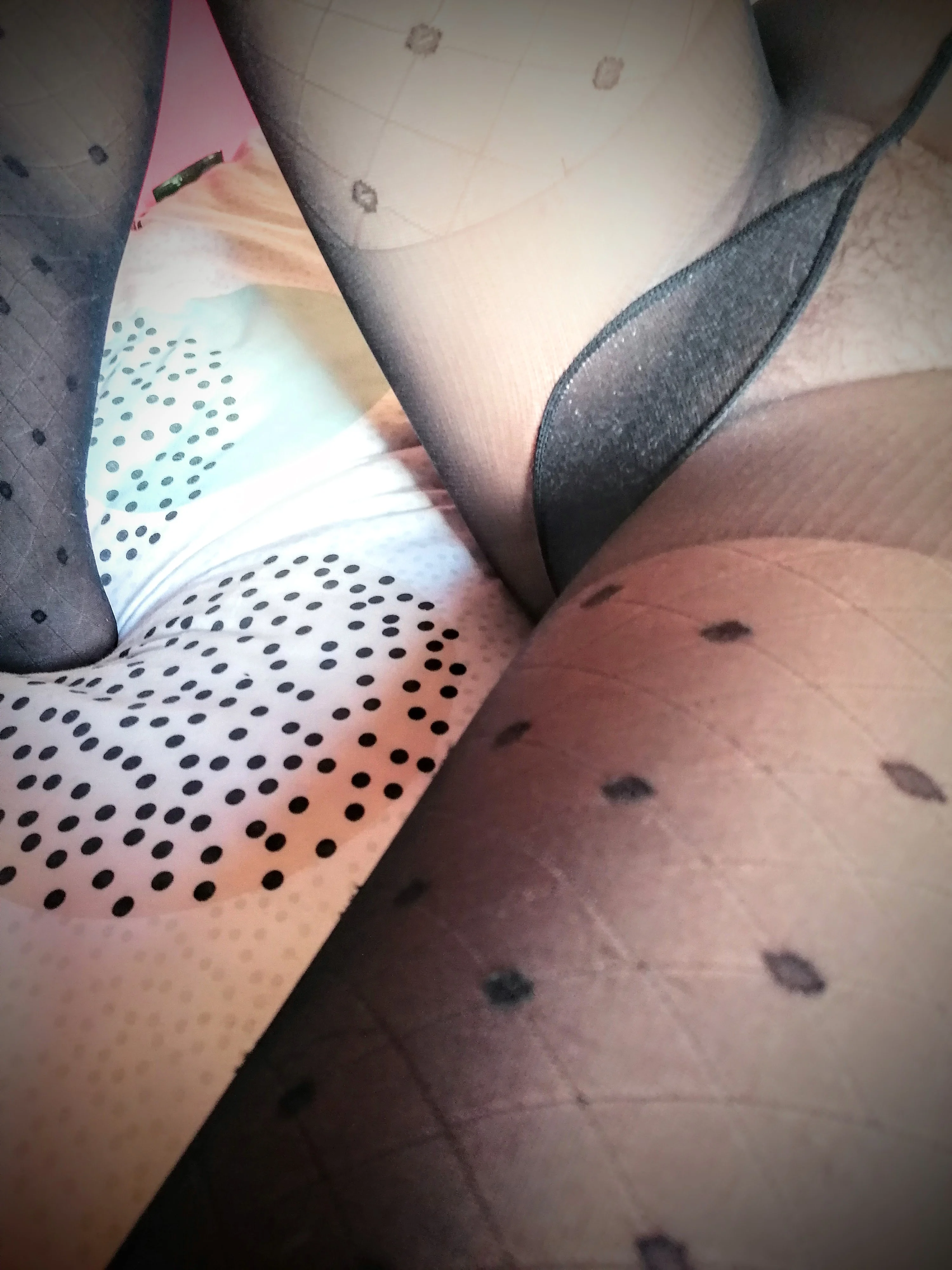 collant portée 5 jours sans culotte femme fontaine + photo surprise – Image 2