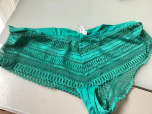 Culotte en attendant tes instructions
