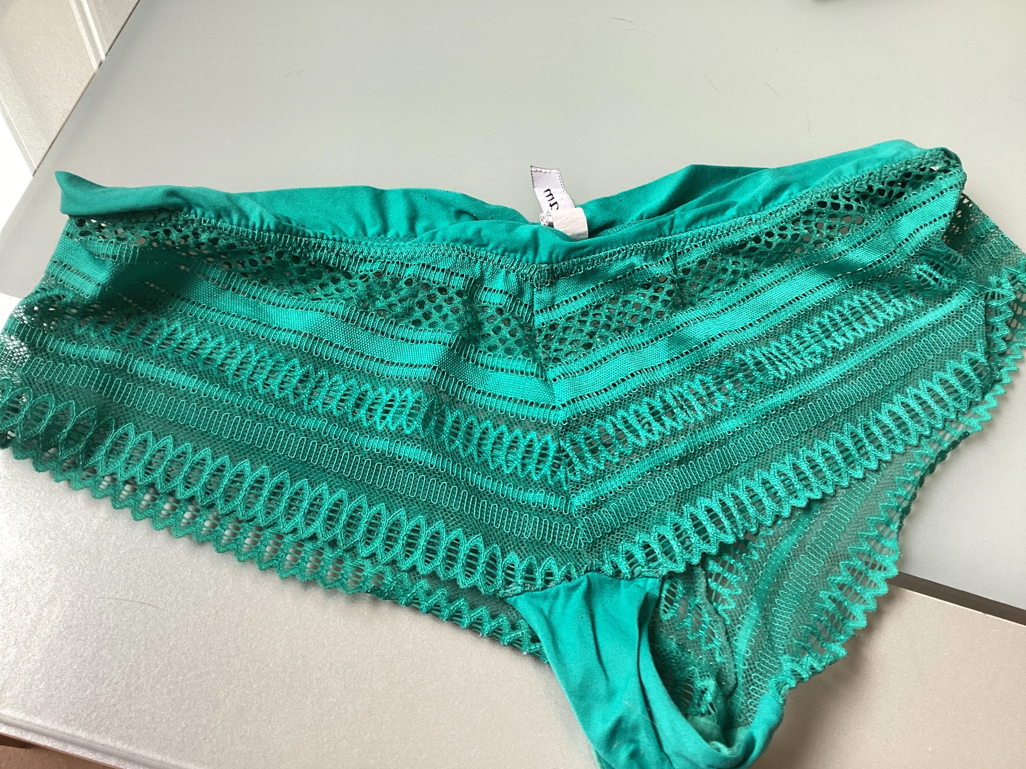 Culotte en attendant tes instructions