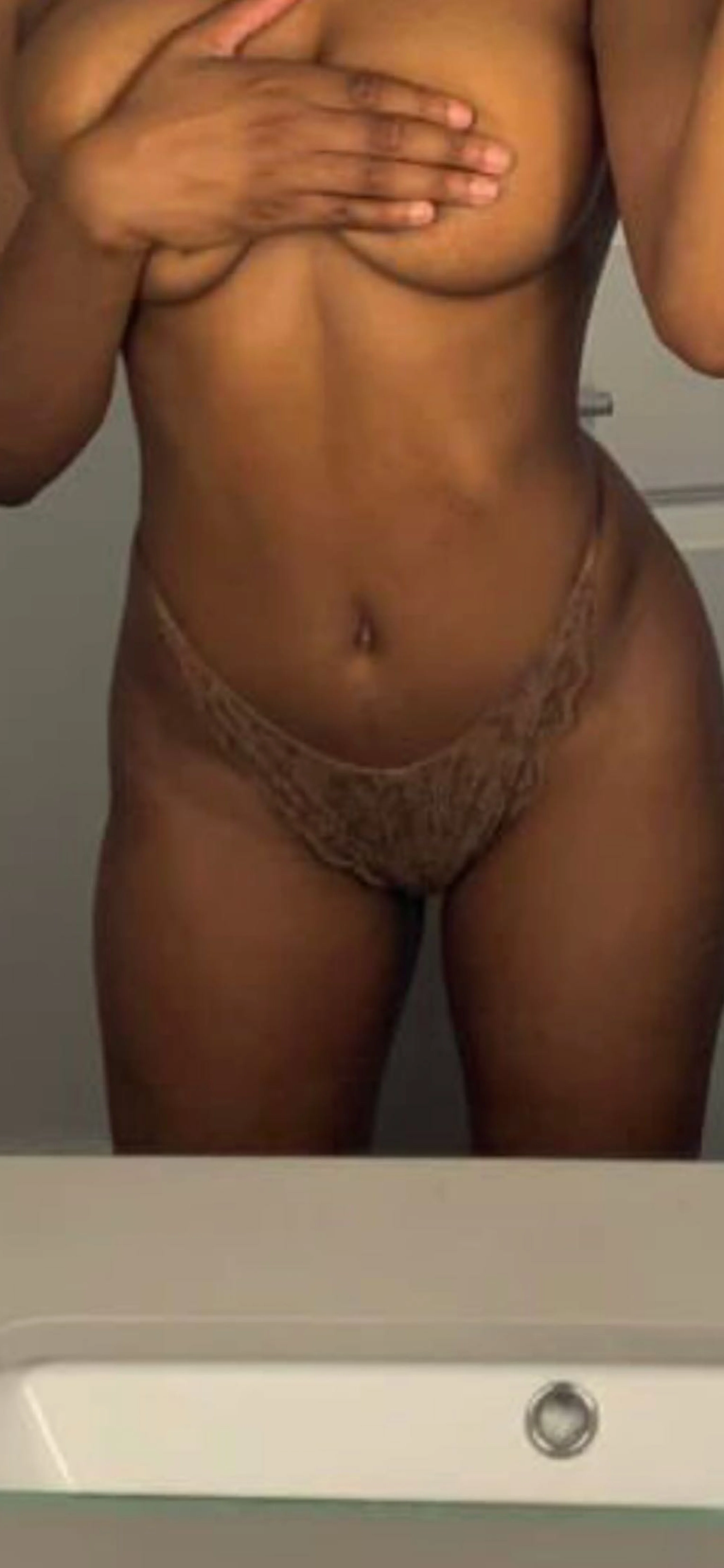Nudes, Chaussettes, Collants, Culottes...