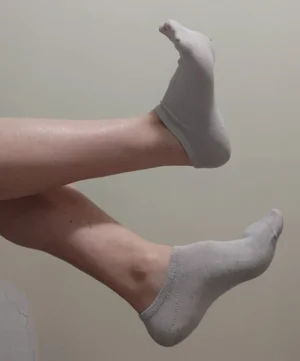 Anciennes Chaussettes portées pendant 4 ans, trouées et sales