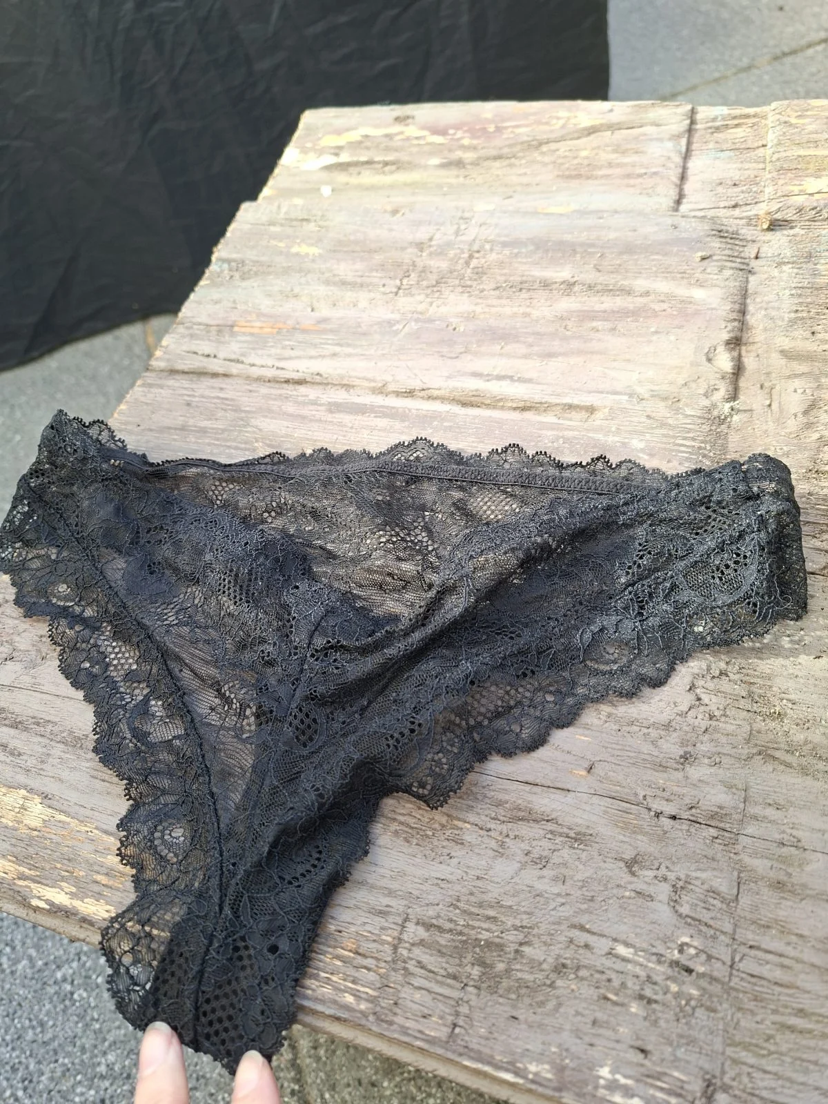 Je vends cette autre culotte noire – Image 3