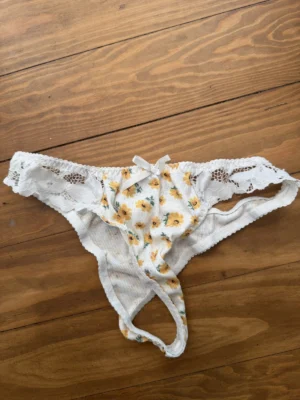 String petite fille S