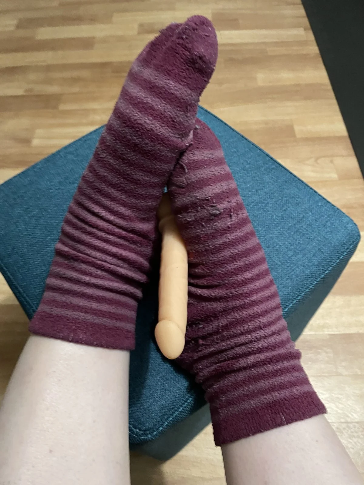 Magnifiques chaussettes d'hiver, bien utilisées. – Image 2