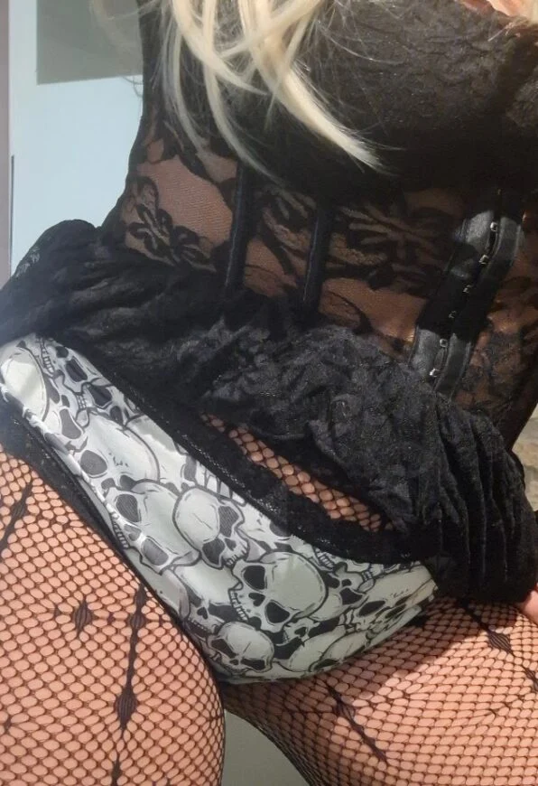 Lingerie De la lumiere dans ce monde sombre