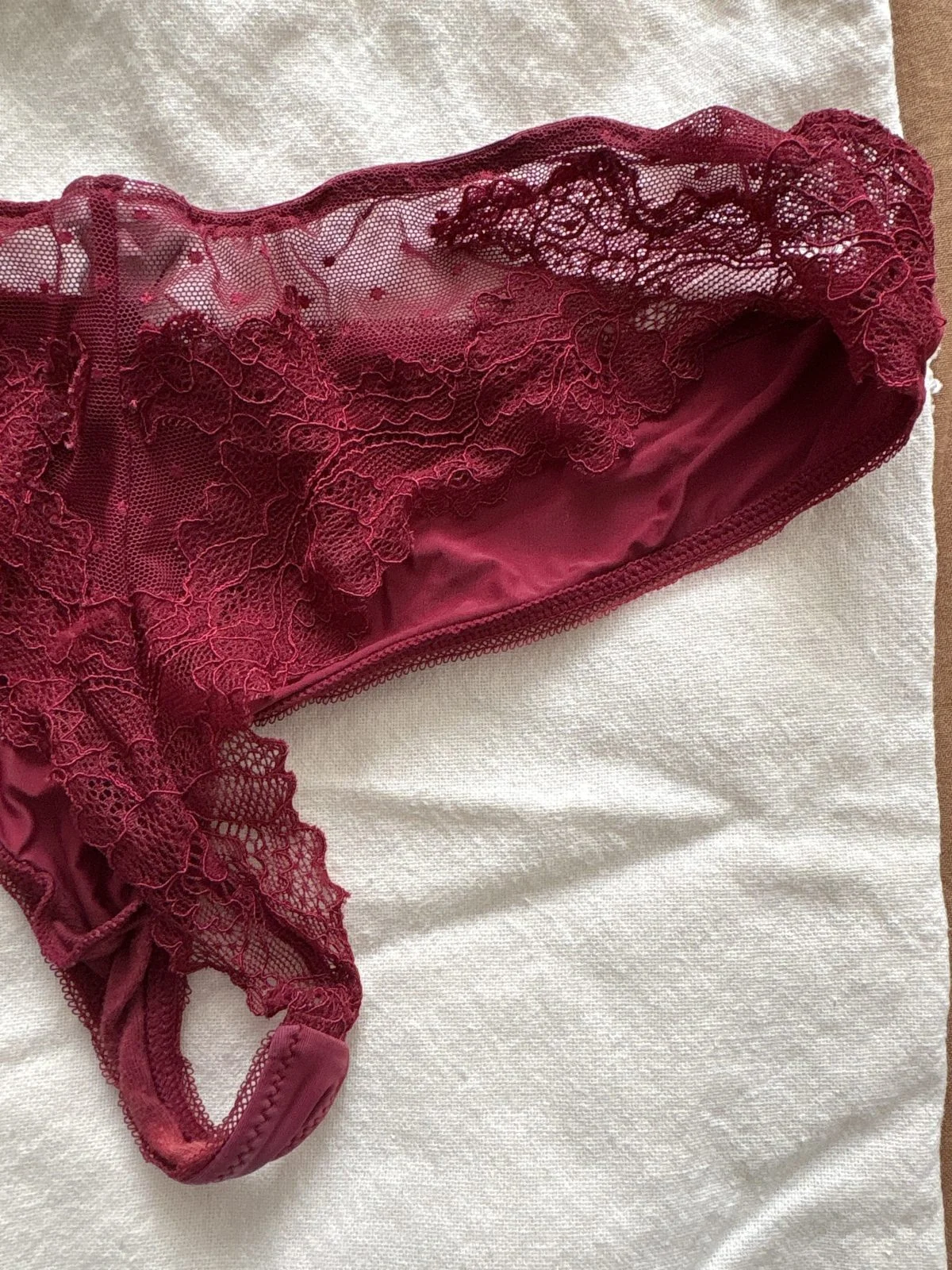 String rouge torride