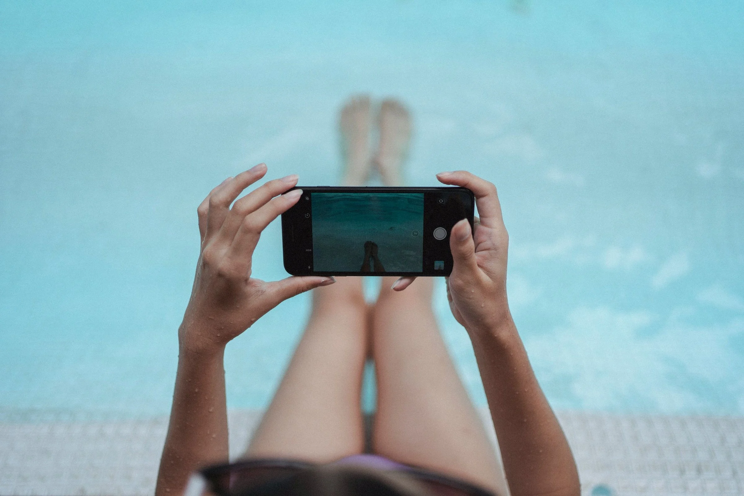 Écran de consultation d'une plateforme de vente de photos de pieds