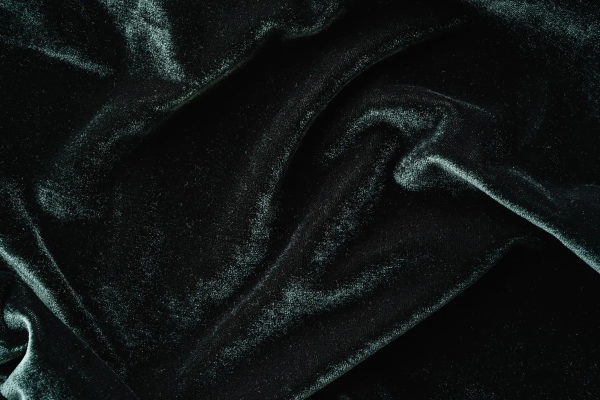 Velours vert sombre, en illustration de « site pour vendre ses culottes »